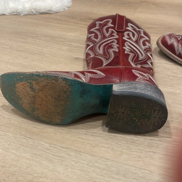 Lane size 6 square toe red boot with stitching. - Picture 3 of 4